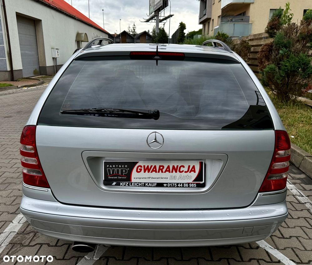 Mercedes-Benz Klasa C 180 Kompressor Automatik Avantgarde Sport Edition + - 18