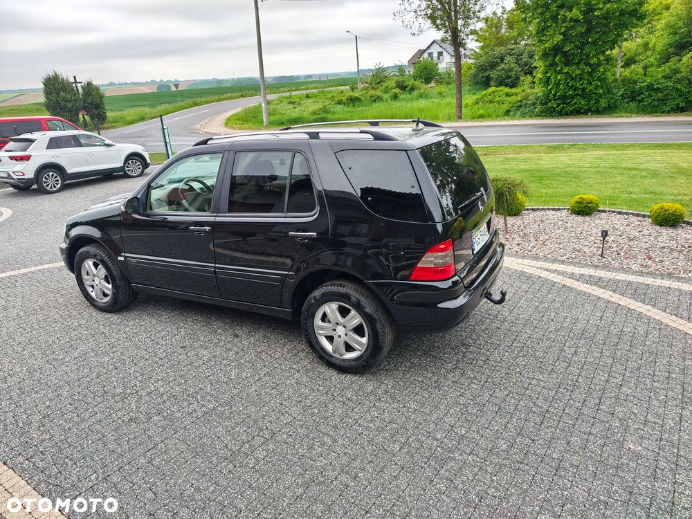 Mercedes-Benz ML - 8