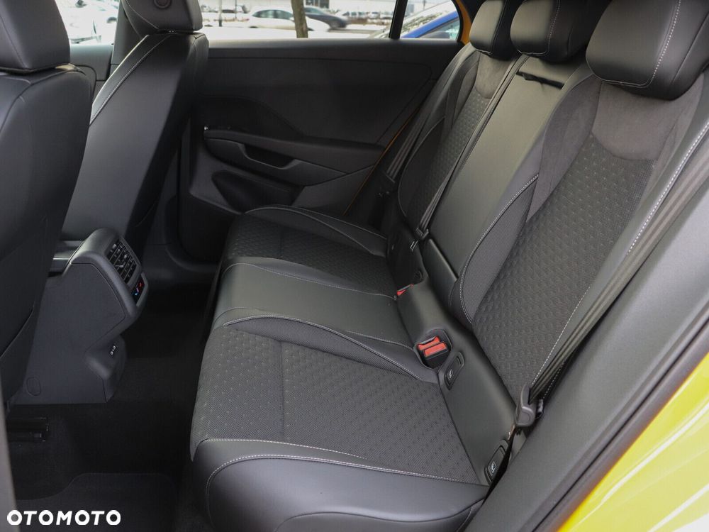 Volkswagen T-Roc - 17