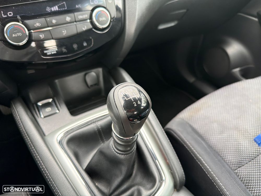 Nissan Qashqai 1.5 dCi Acenta - 13