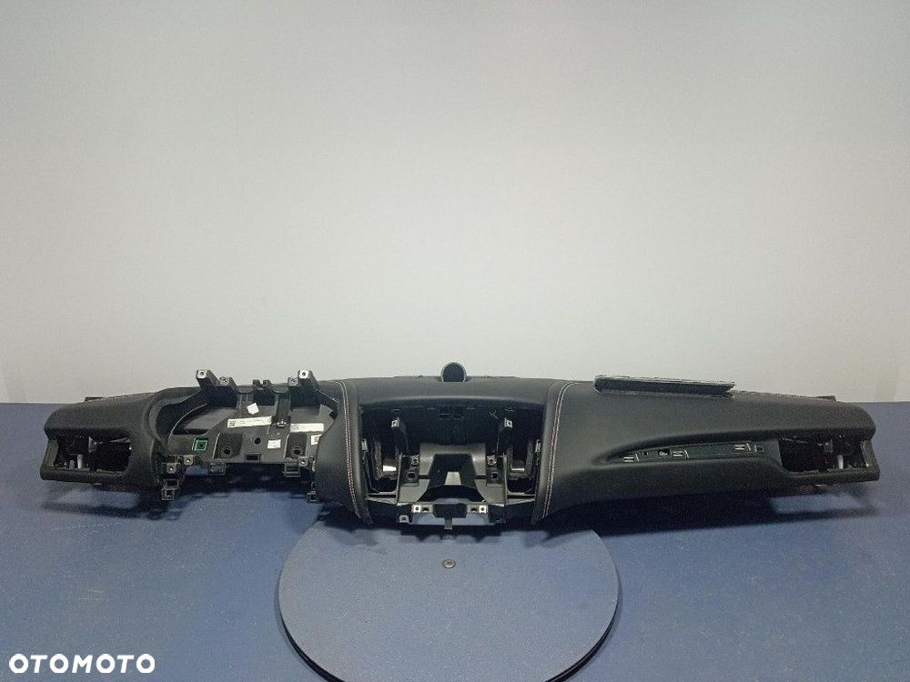 MASERATI LEVANTE DESKA ROZDZIELCZA EU PODUSZKI DO REGENERACJI 670043346 - 2