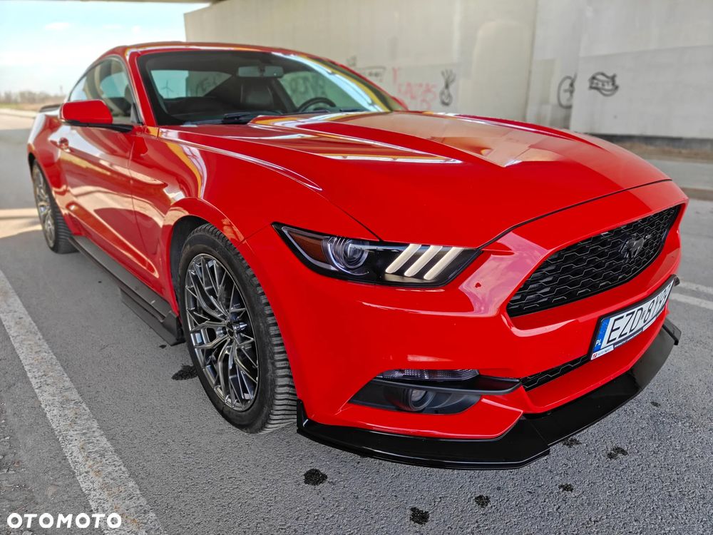Ford Mustang - 6