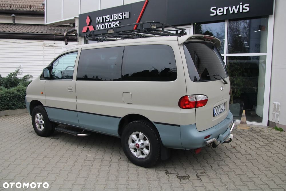 Hyundai H-1 Starex - 7