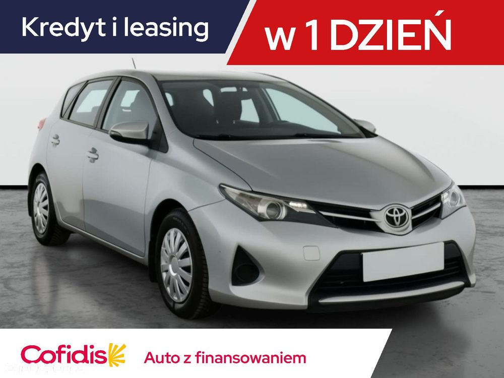 Toyota Auris - 2