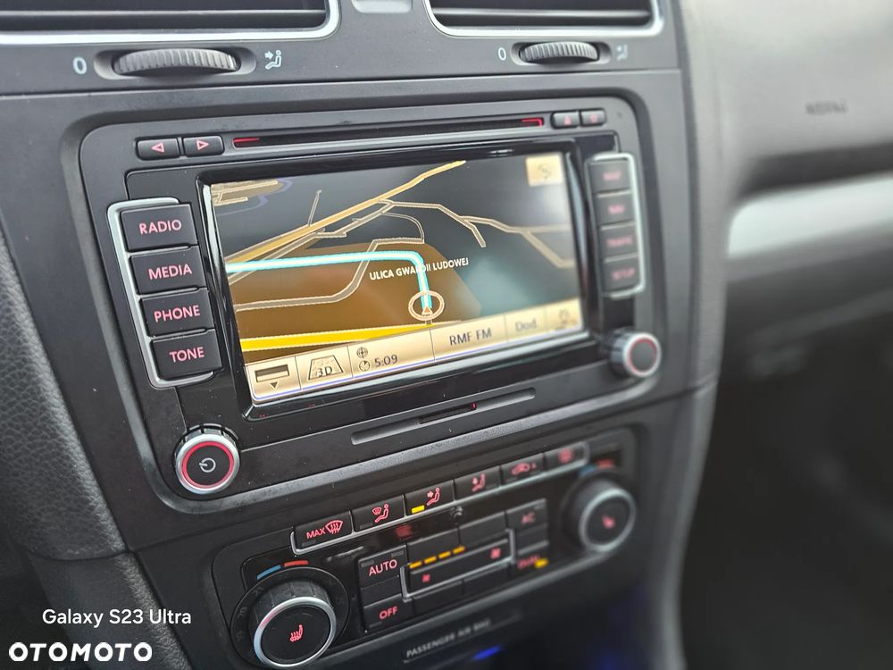 Volkswagen Golf 2.0 TDI Sportline - 16