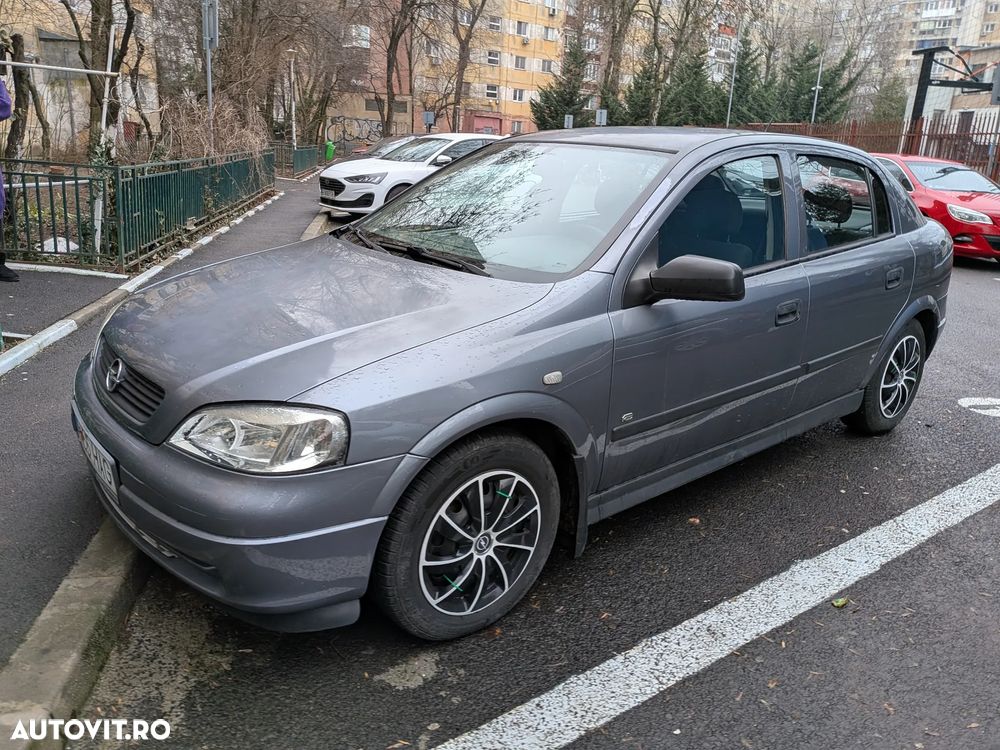 Opel Astra - 1