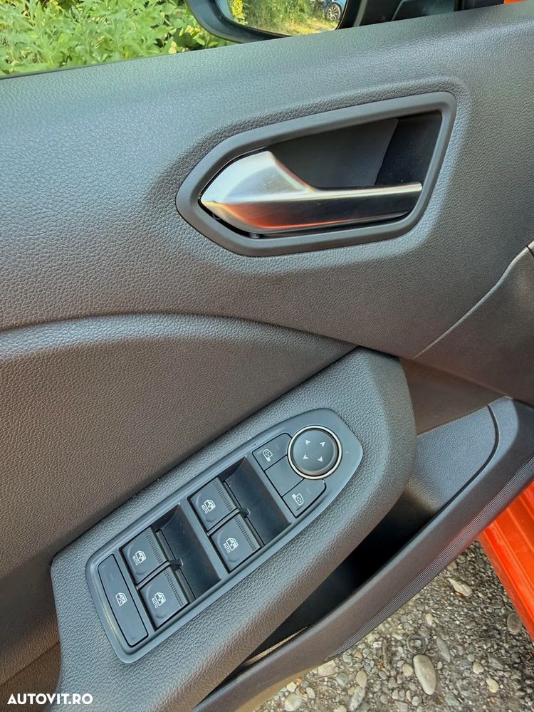 Renault Clio - 30