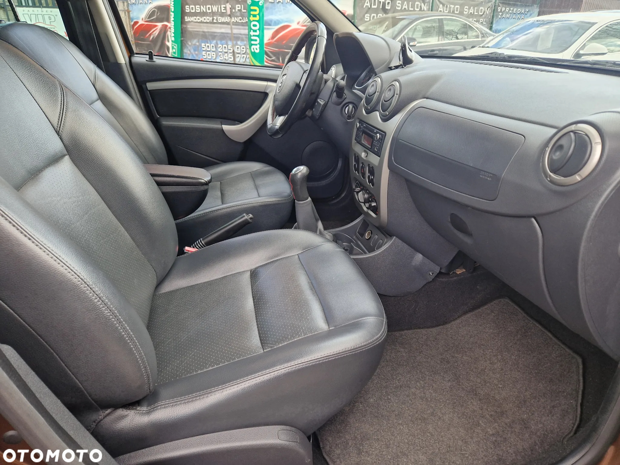 Dacia Duster 1.6 16V 4x2 Prestige - 7