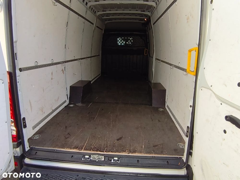 Iveco Daily 35S16A8V MAX długi, automat - 24