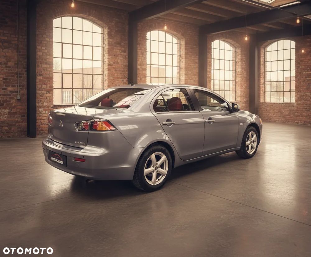 Mitsubishi Lancer 1.6 Intense - 8