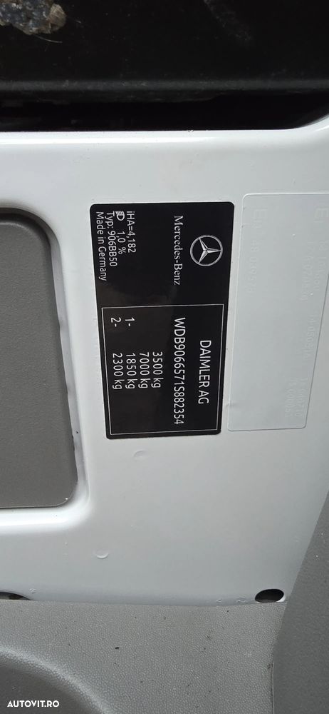 Mercedes-Benz Sprinter 519 /419/319 - 8