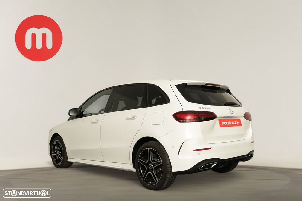 Mercedes-Benz B 250 e AMG Line - 3