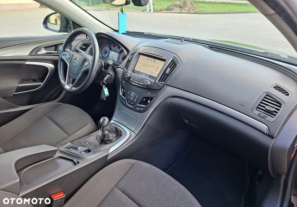 Opel Insignia - 16