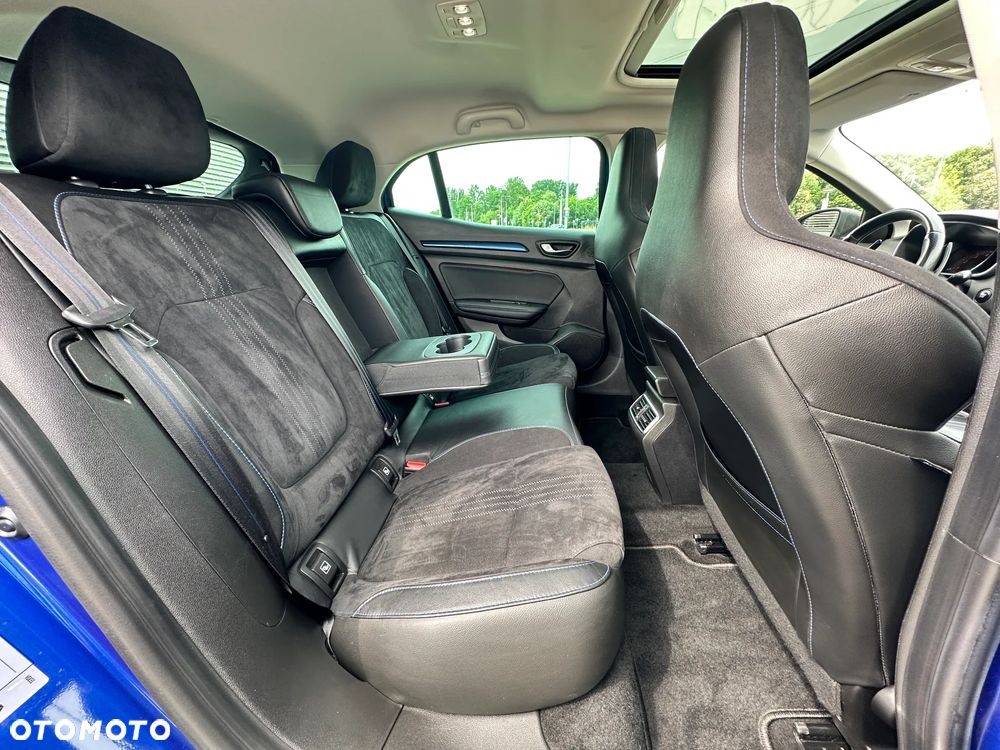 Renault Megane ENERGY TCe 205 EDC GT - 27