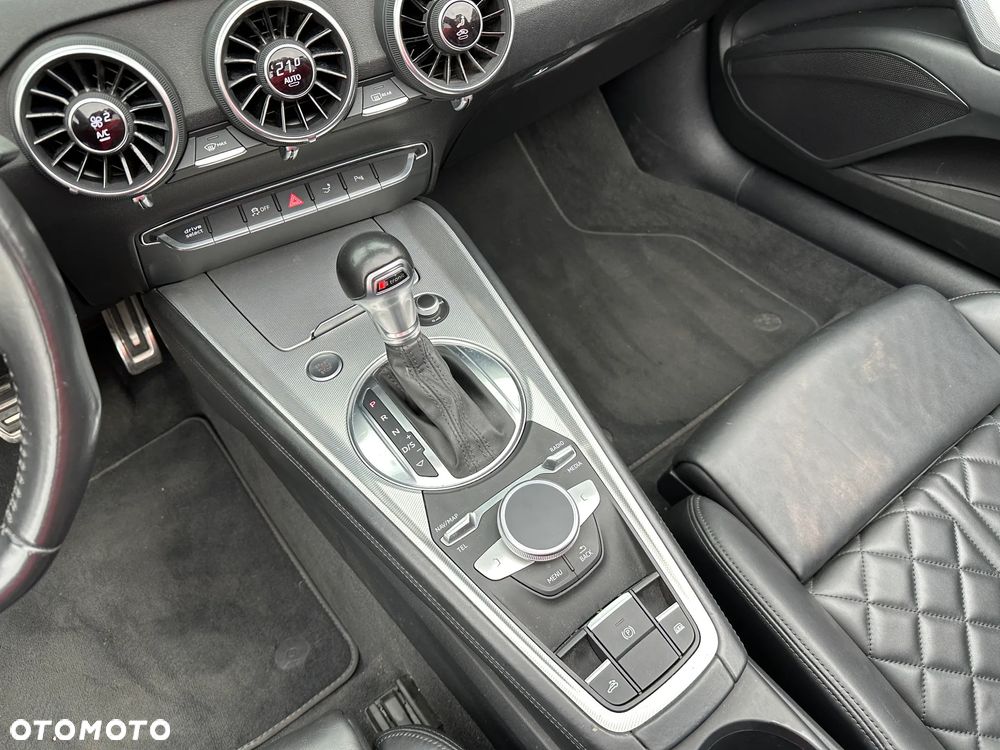 Audi TT Roadster - 15