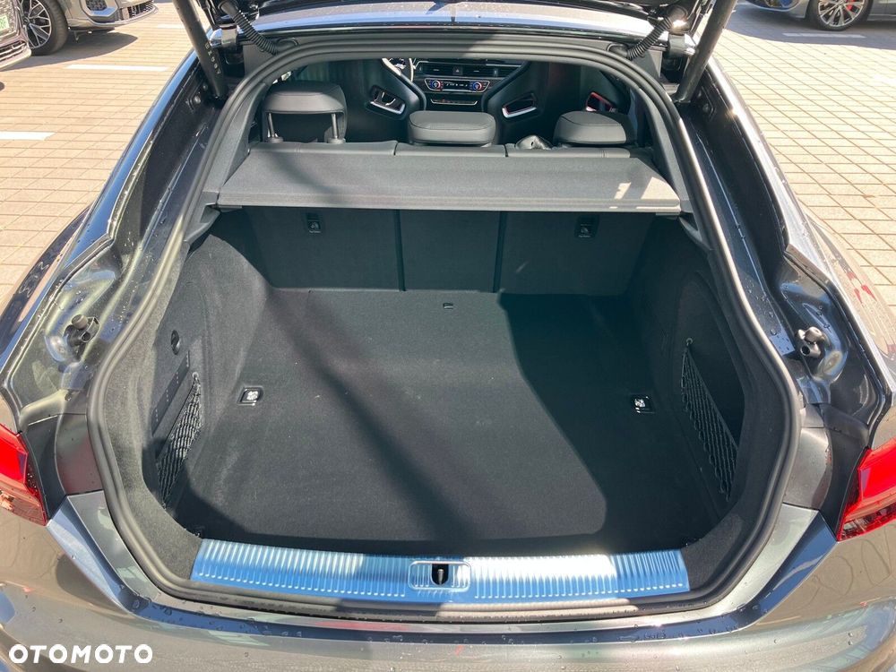 Audi RS5 Coupé - 36