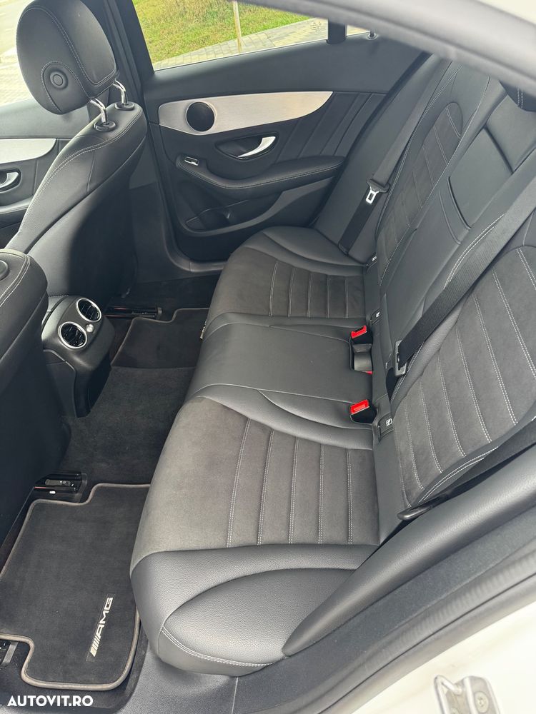 Mercedes-Benz C 300 e 9G-TRONIC AMG Line - 13