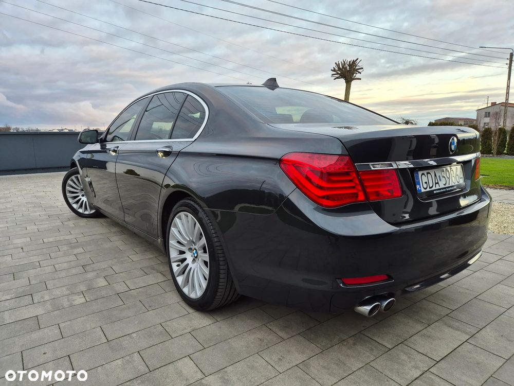 BMW Seria 7 730d - 13