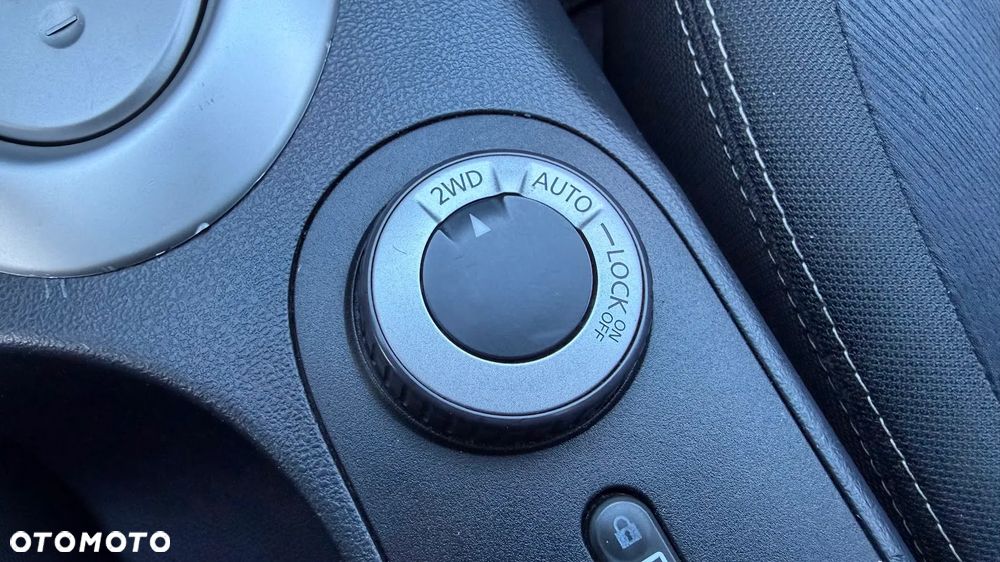 Nissan Qashqai+2 2.0 dCi DPF 4x4 acenta - 6