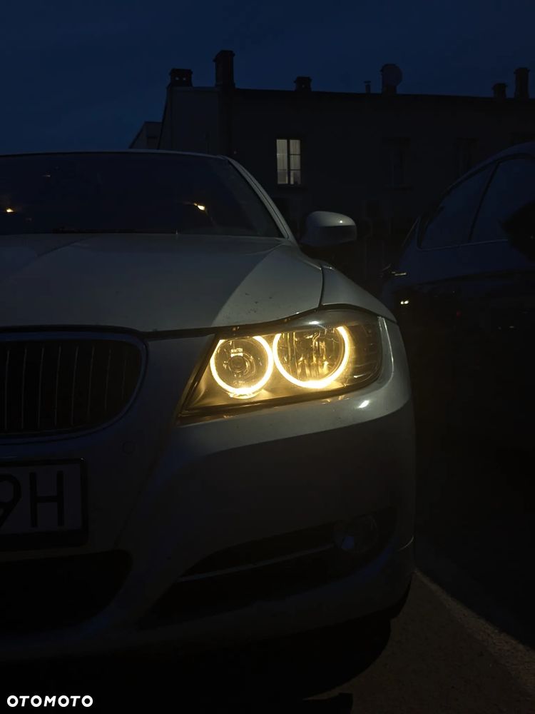 BMW Seria 3 320d - 16