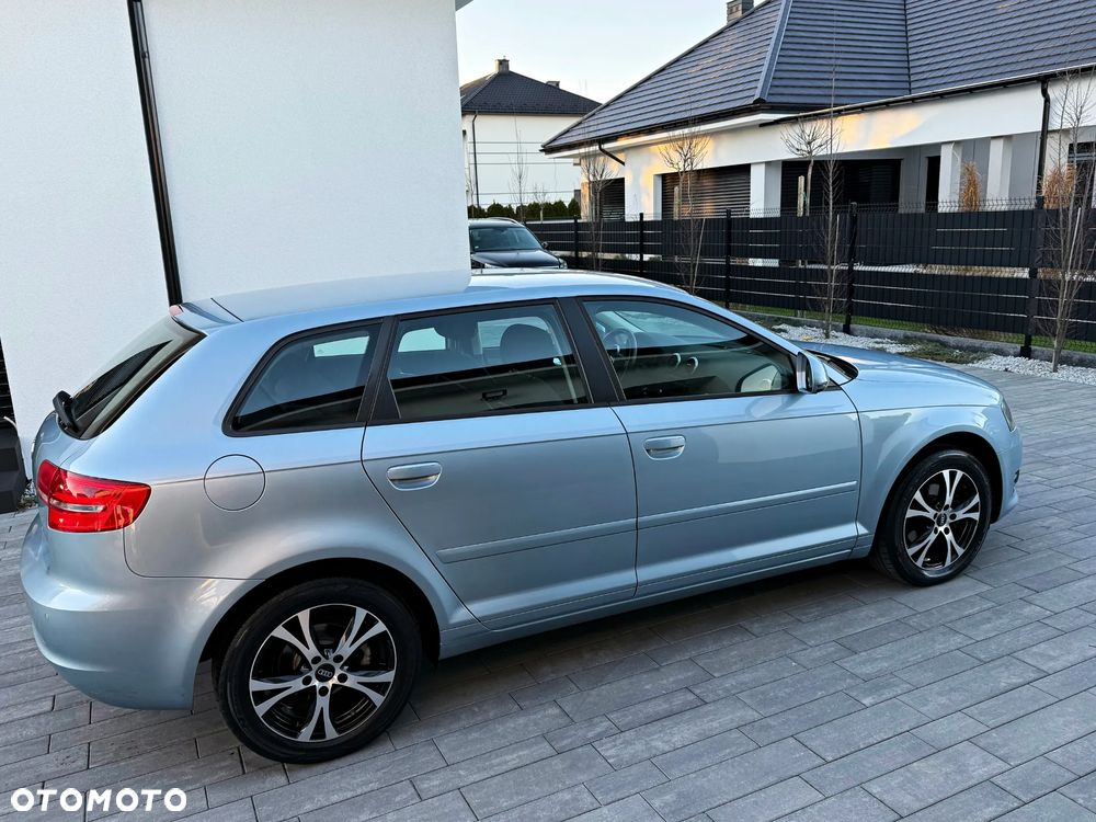 Audi A3 Sportback 1.6 Attraction - 26