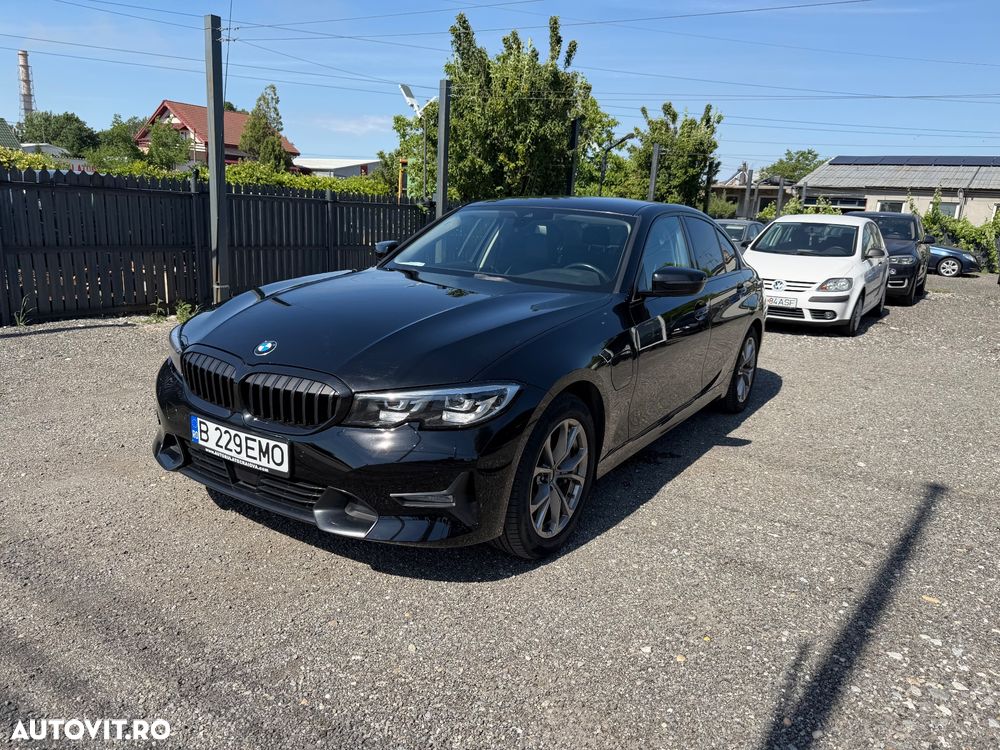 BMW Seria 3 330e xDrive Aut. - 1