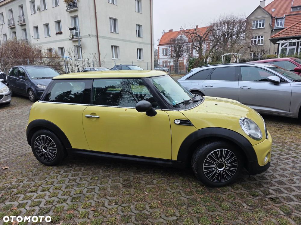 MINI ONE Minimalism - 1