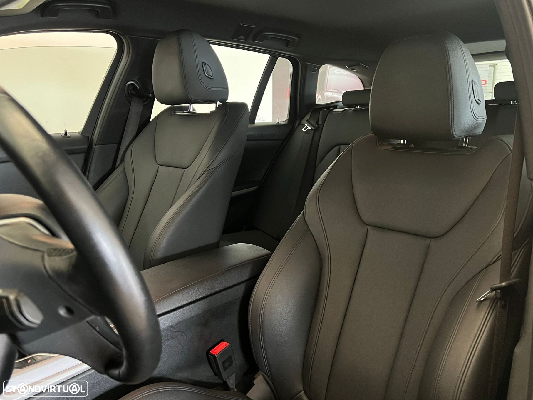 BMW 320 d Touring Line Sport - 29