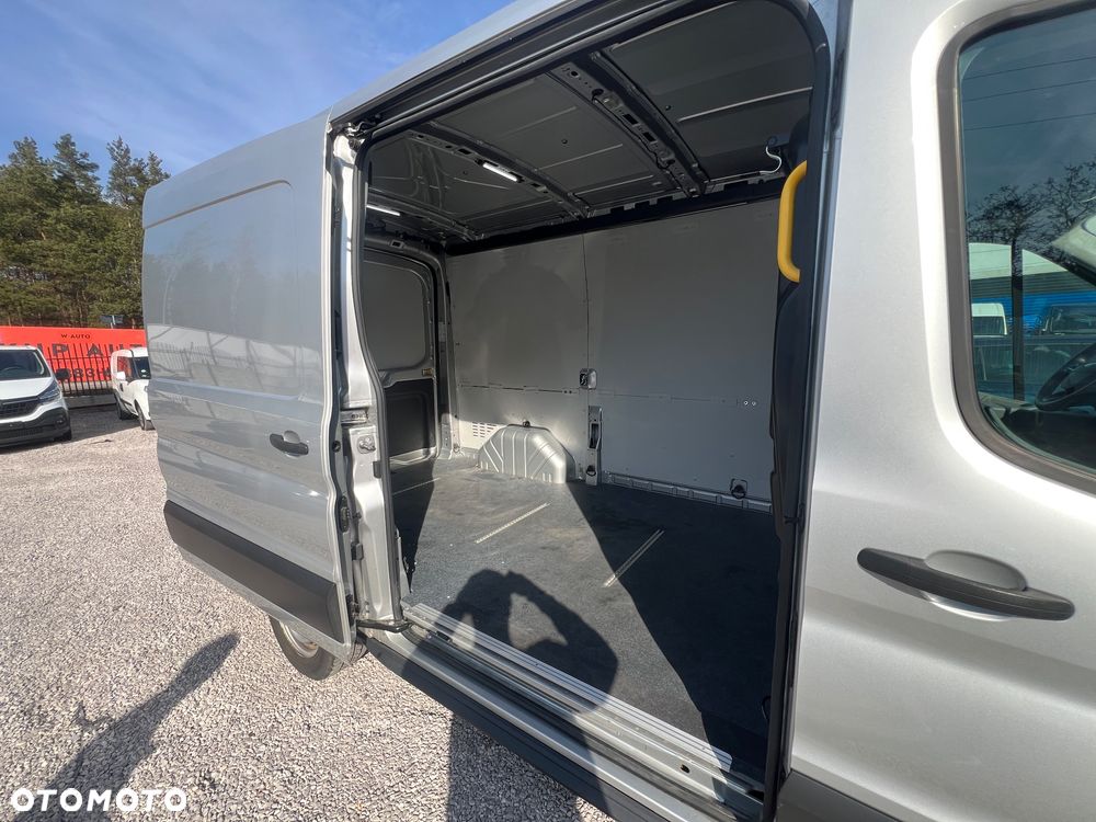 Ford Transit - 11
