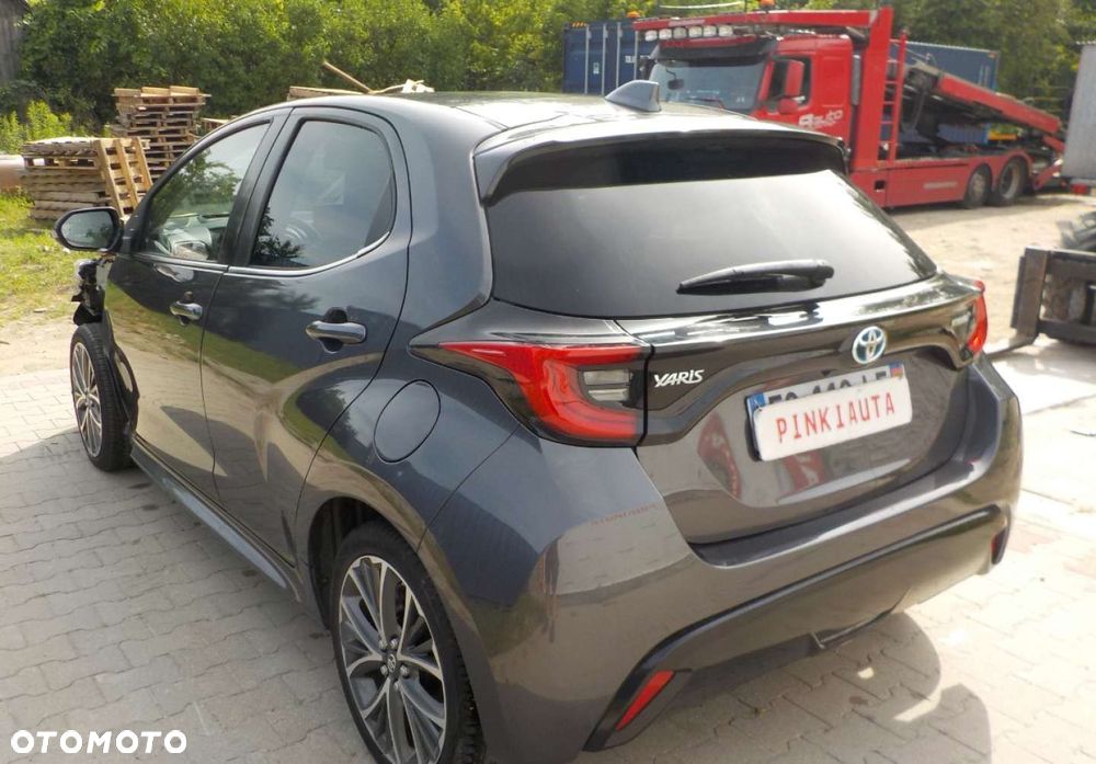 Toyota Yaris - 12
