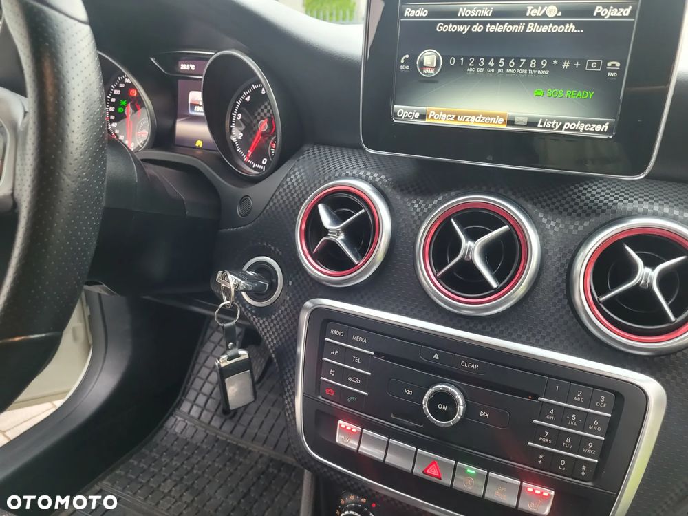Mercedes-Benz Klasa A 160 AMG Line - 23
