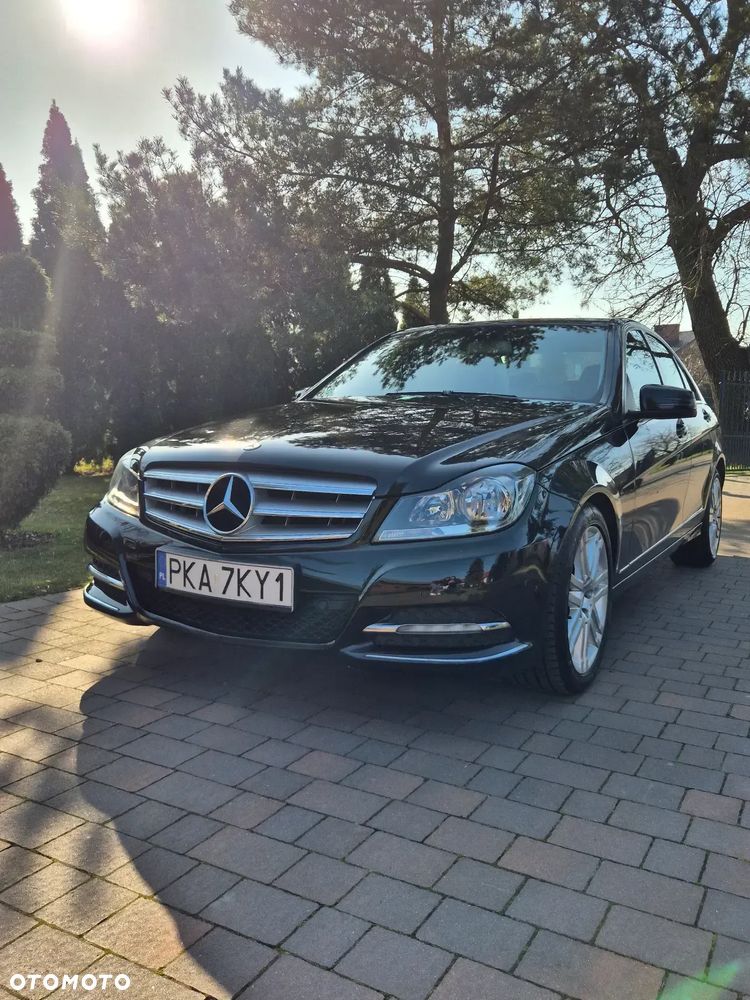 Mercedes-Benz Klasa C 180 (BlueEFFICIENCY) Avantgarde - 3