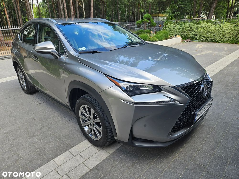 Lexus NX 300h Prestige AWD - 9