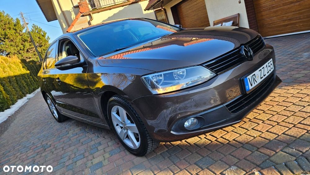 Volkswagen Jetta 1.4 TSI Trendline - 11