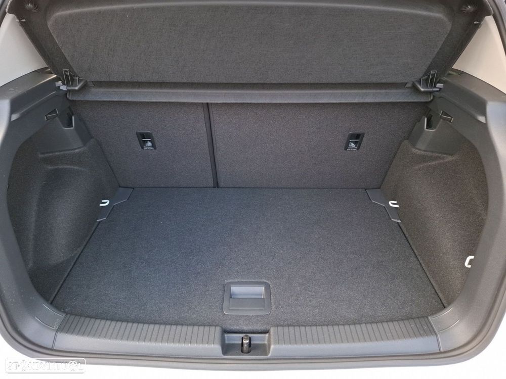 VW T-Cross 1.0 TSI Urban - 12