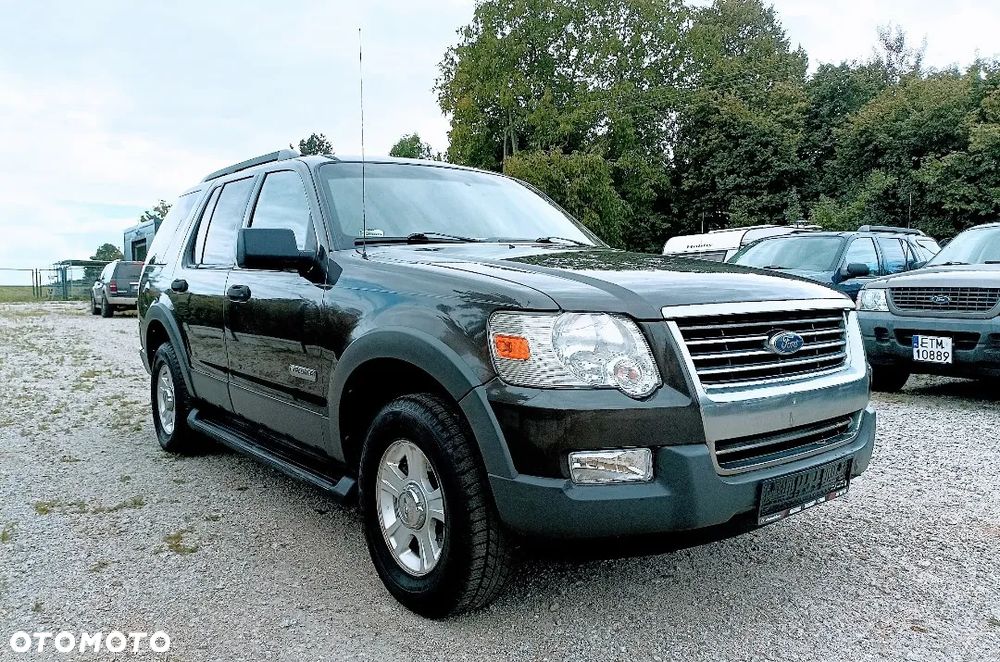 Ford Explorer 4.0 4WD - 16