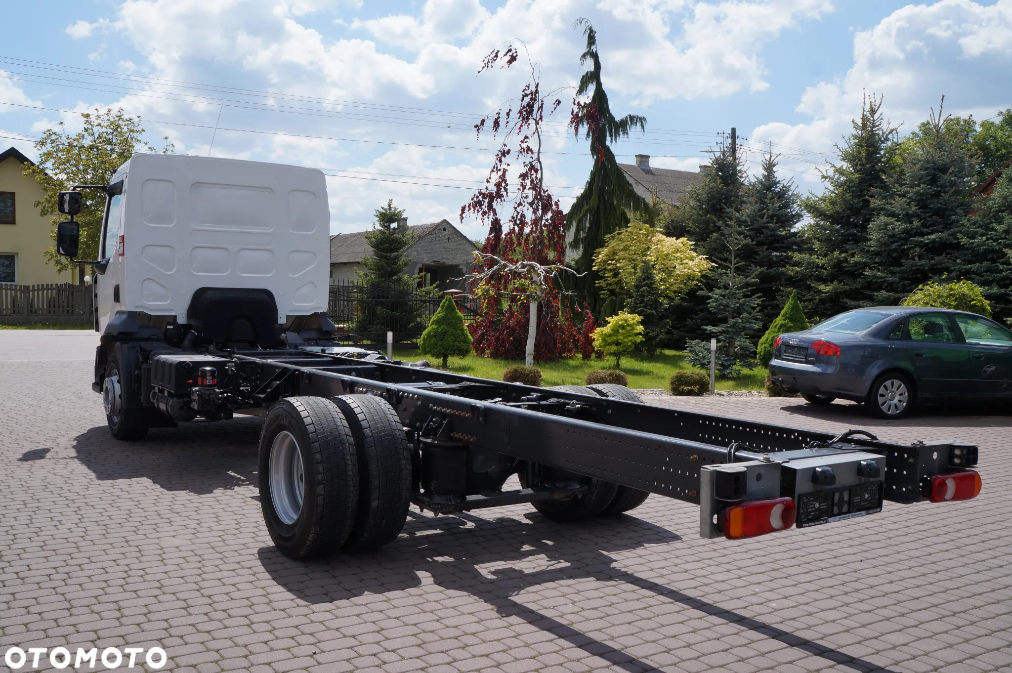 Renault RENAULT GAMA D 16.210 EURO 6 RAMA DO ZABUDOWY 16.000 KG VOLVO FL - 3