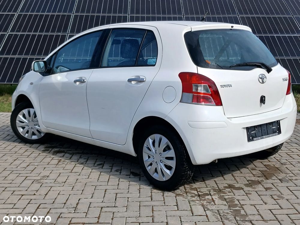 Toyota Yaris 1.33 VVT-i Executive - 6