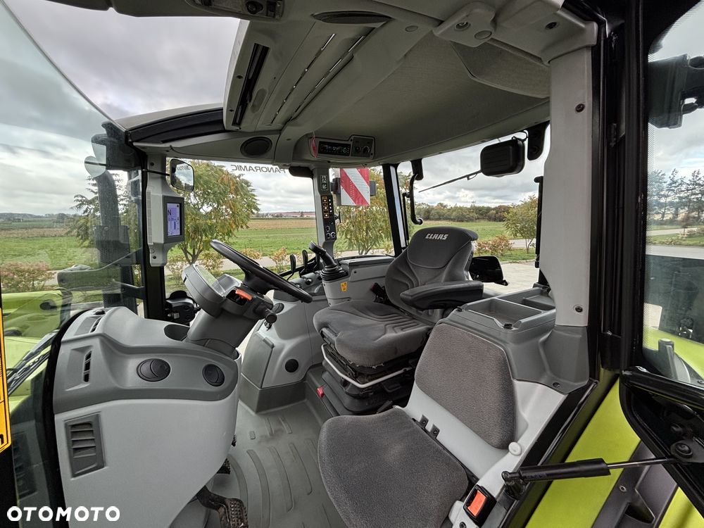 Claas Arion 440 - 16