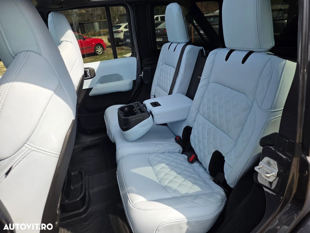 Jeep Wrangler 2.0 AT8 4WD Rubicon - 13