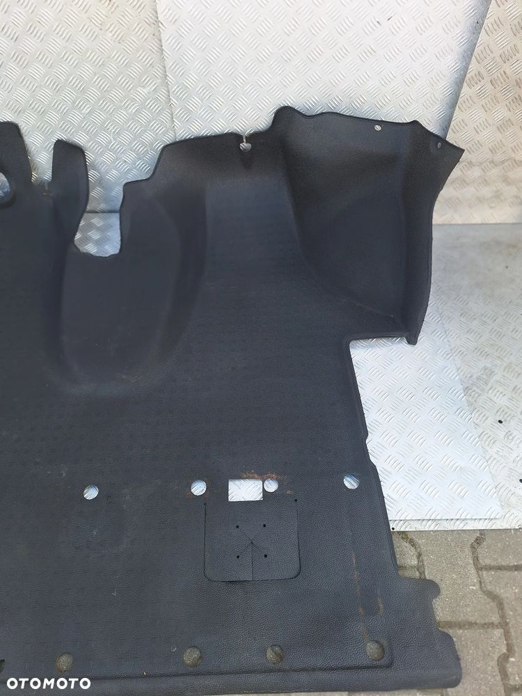 WYKŁADZINA PODŁOGA PRZÓD KABINY - VW TRANSPORTER T5 1+2 - 3