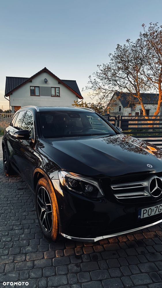 Mercedes-Benz GLC - 25