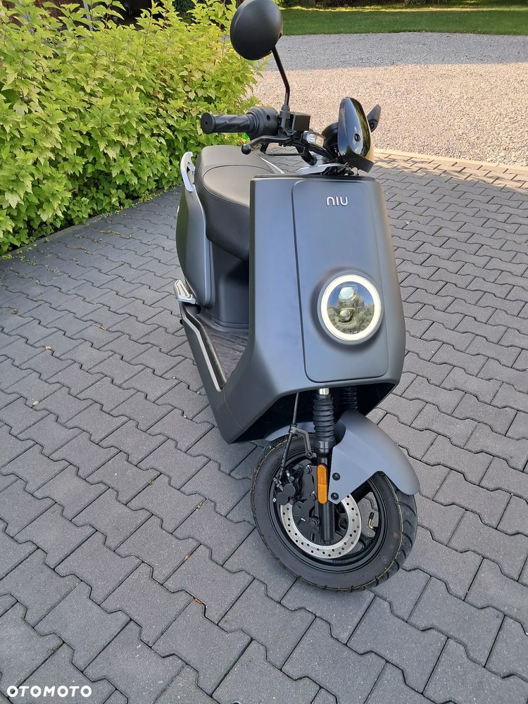 Niu NQI - 4