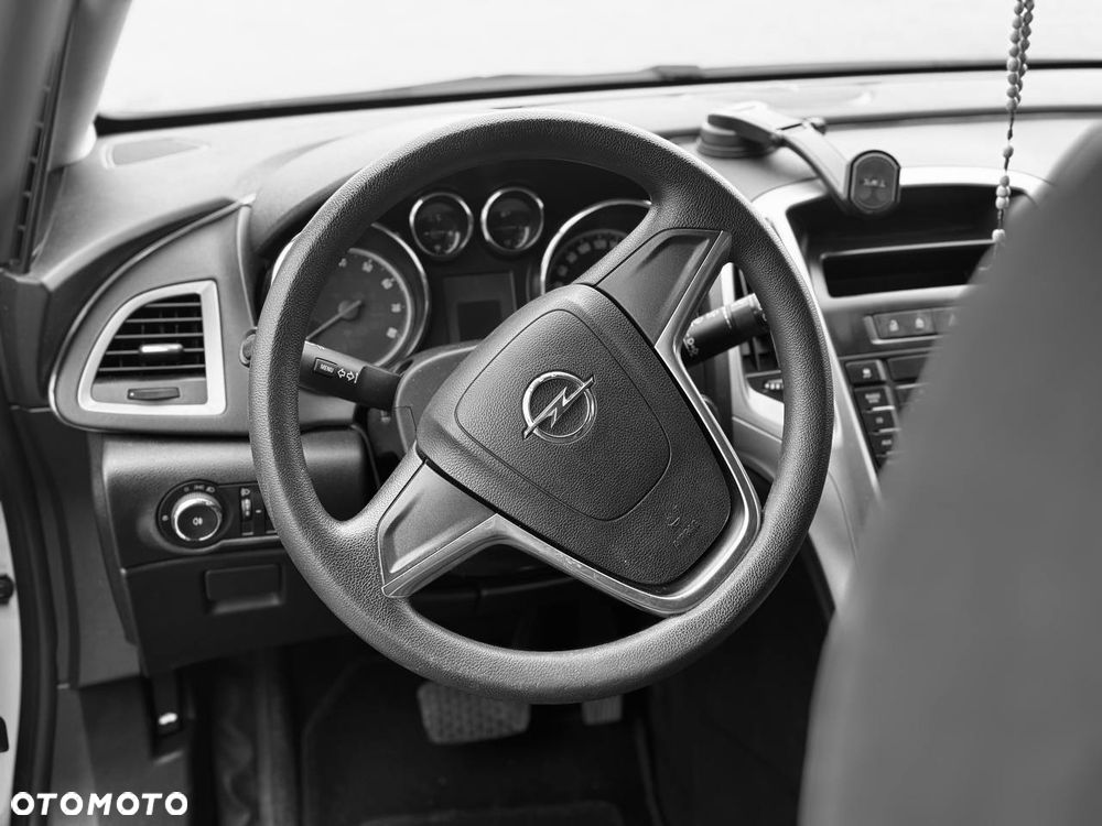 Opel Astra 1.6 Cosmo - 11
