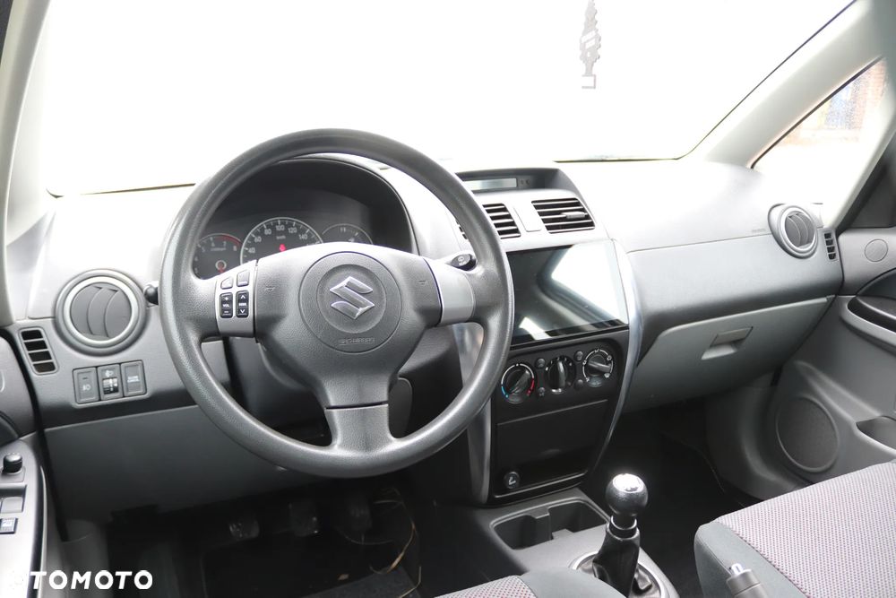 Suzuki SX4 1.6 VVT 4x4 Comfort - 23