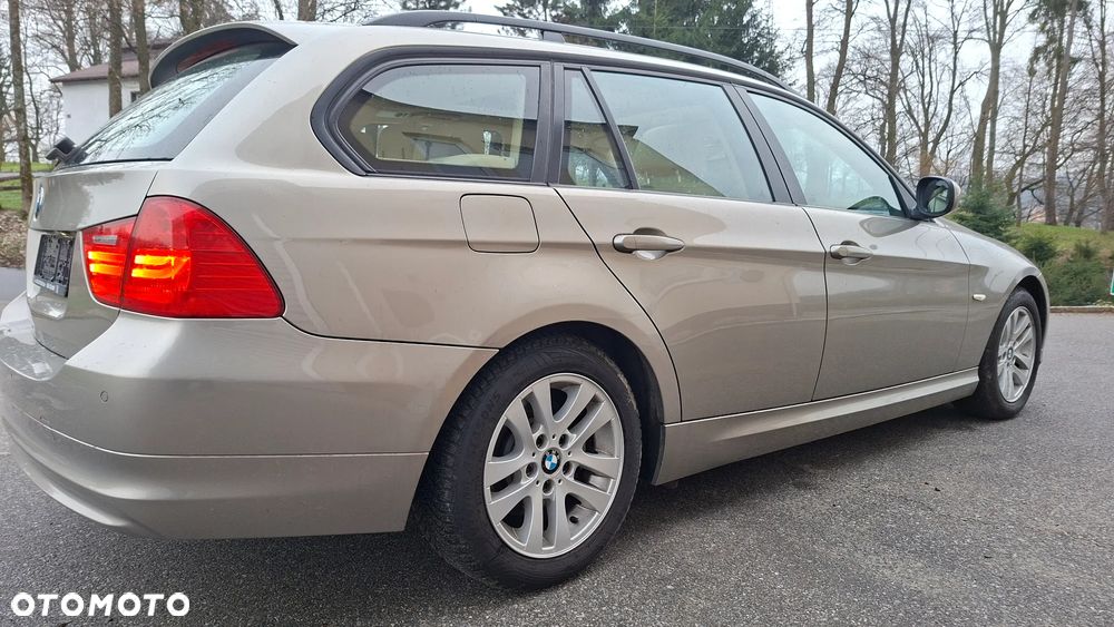 BMW Seria 3 318i Edition Exclusive - 30