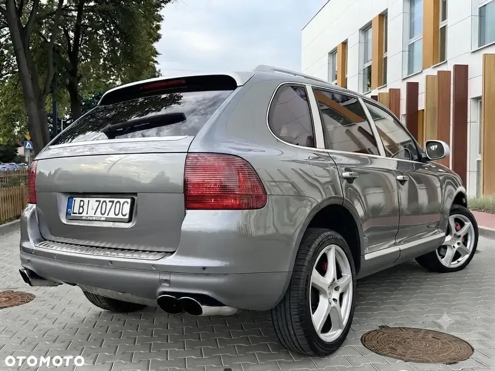 Porsche Cayenne - 3
