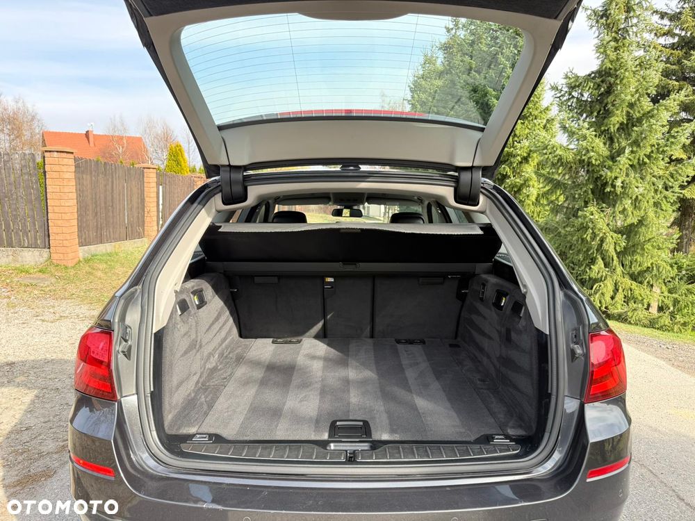 BMW Seria 5 520d Modern Line - 29