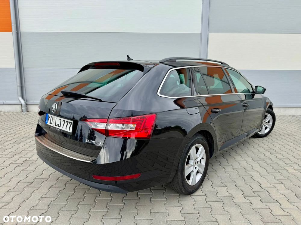 Skoda Superb 2.0 TDI DSG L&K - 4