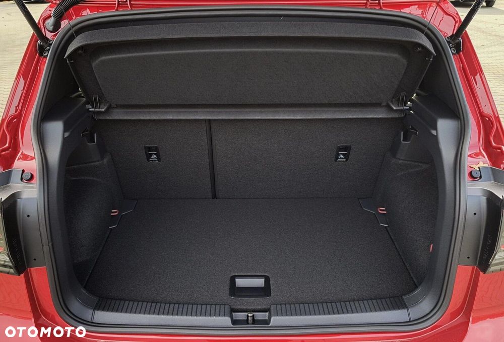 Volkswagen T-Cross - 23